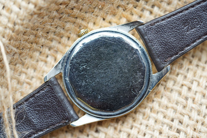 1960's Universal Genève Polerouter Date 204504-1