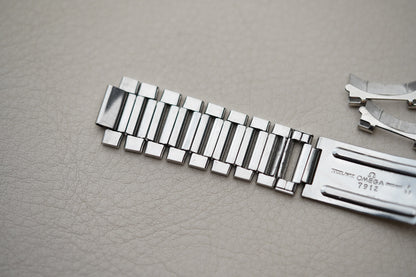1964 Omega Speedmaster A.C.P 105.012-63 Automovil Club Peruano