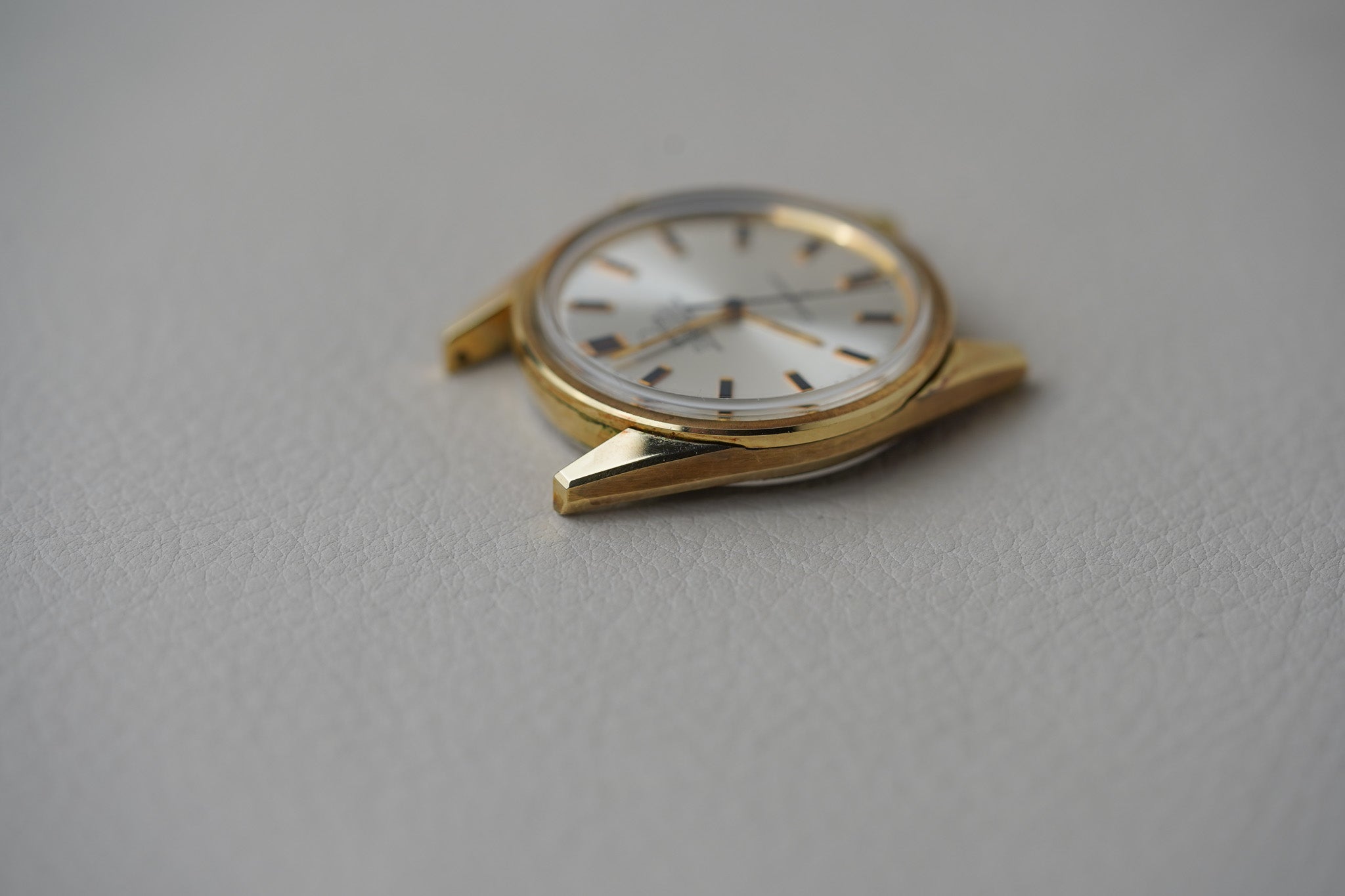 1968 Omega Constellation Ultra-Thin Starburst Opaline Silver 167.021