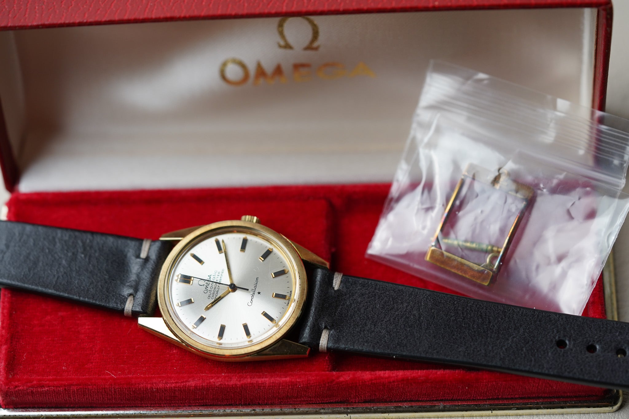 1968 Omega Constellation Ultra-Thin Starburst Opaline Silver 167.021