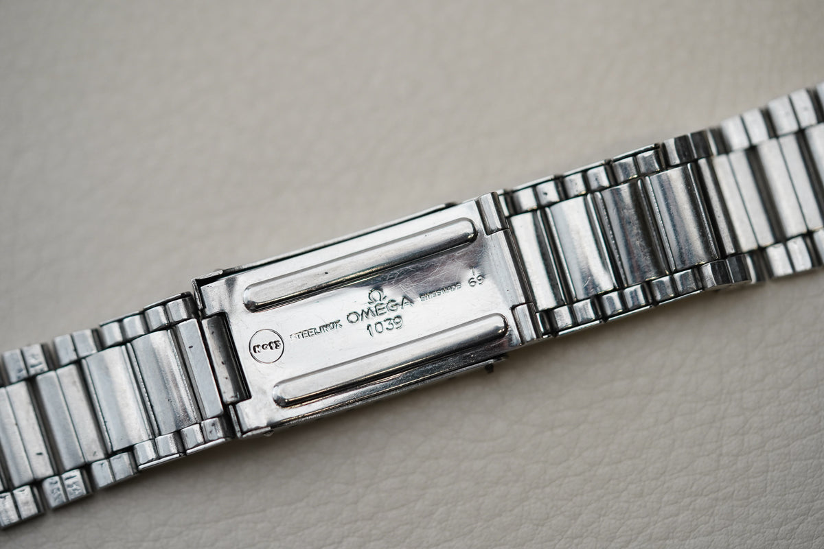 1969 Omega Speedmaster 145022 – 68 Transitional Moonwatch