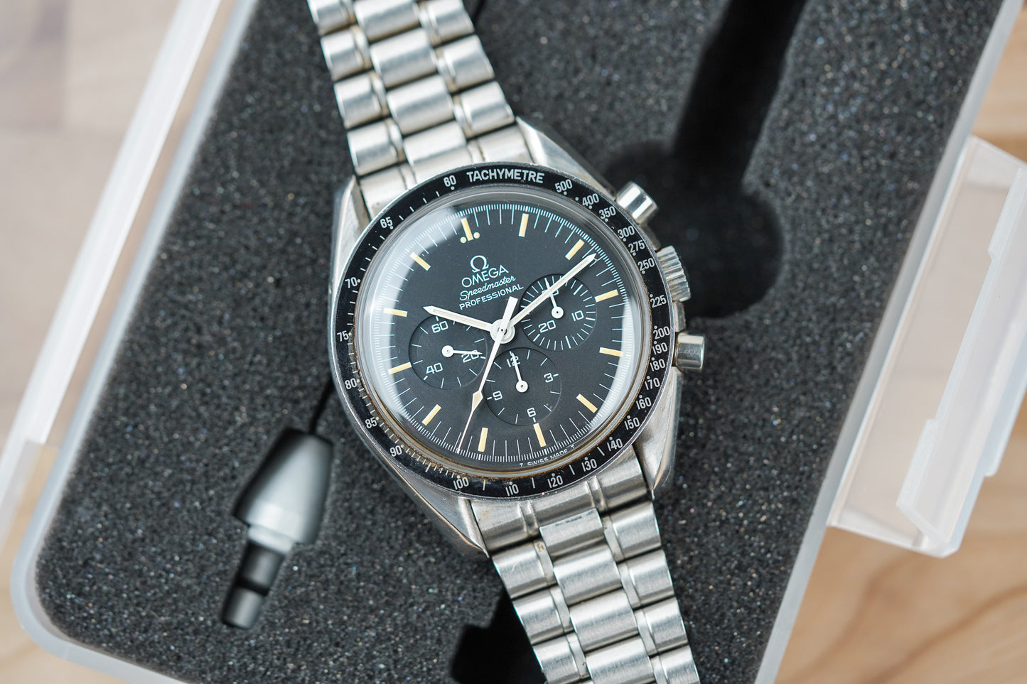 1993 Omega Speedmaster Moonwatch 3592.50 Hesalite Sandwich Apollo XI