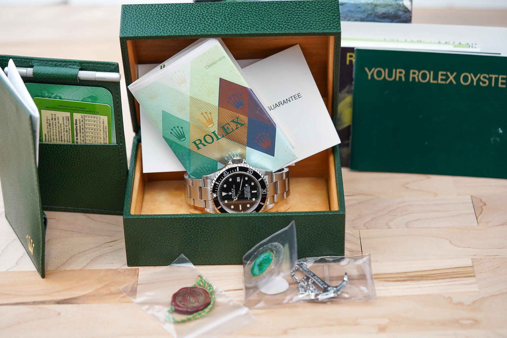2004 Rolex Sea-Dweller 16600T