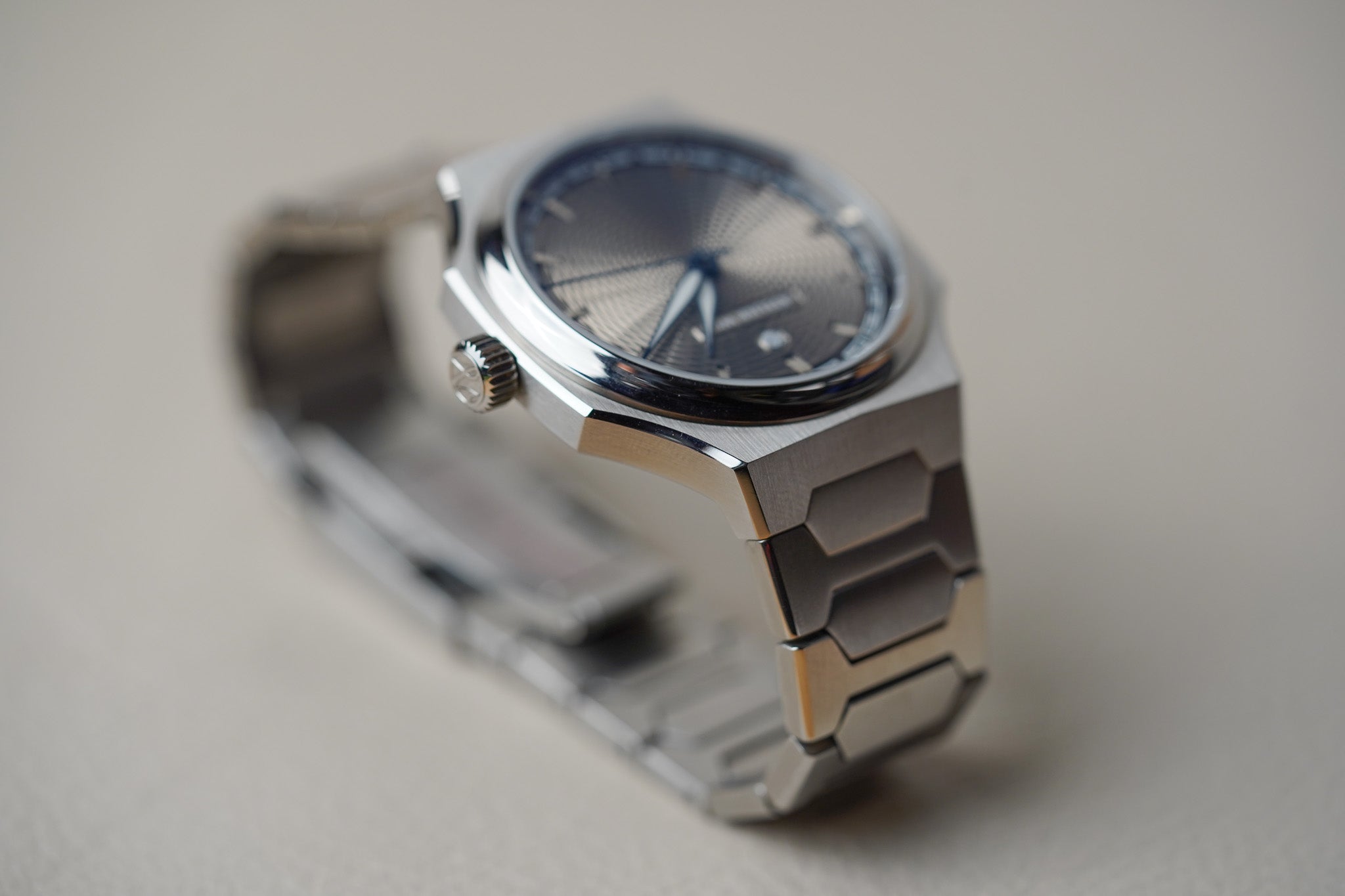 Atelier Wen Perception Grey Guilloché Dial