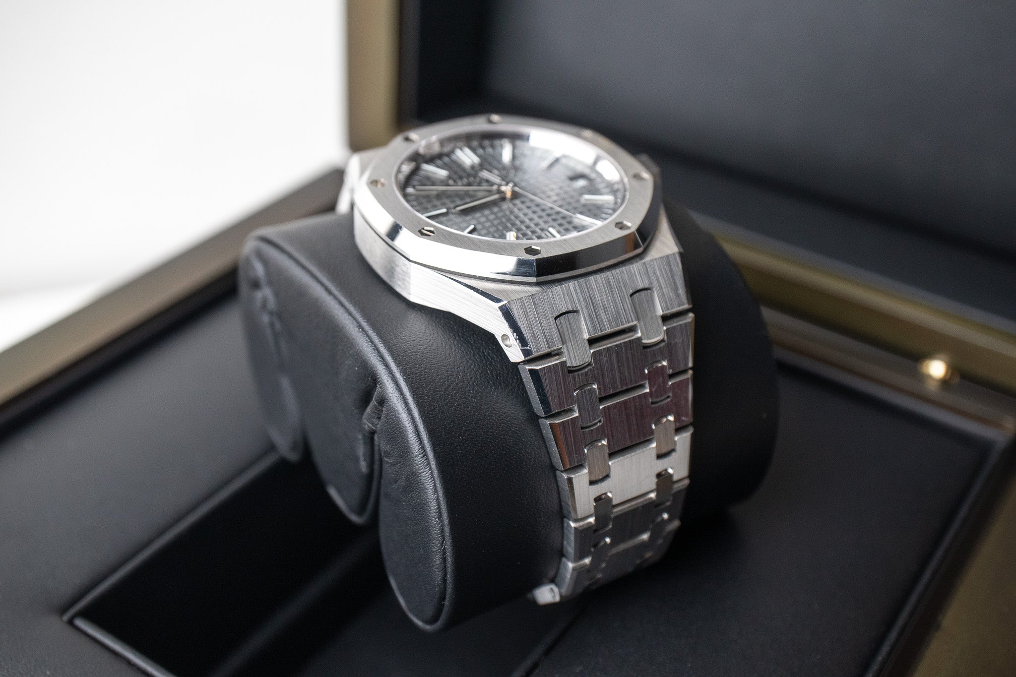 Audemars Piguet Royal Oak 15550ST 37mm Grey