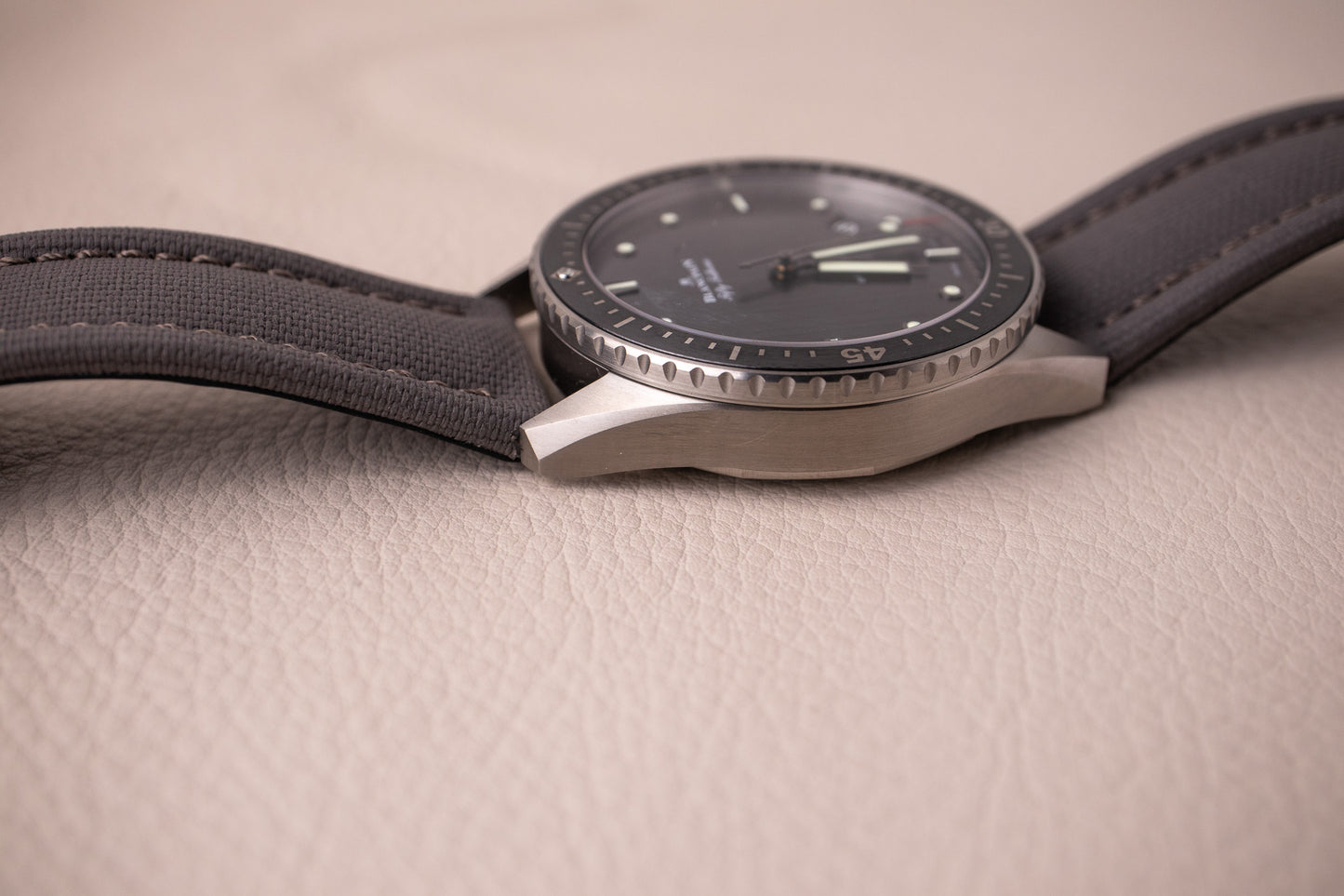 Blancpain Fifty Fathoms Bathyscaphe 5000 1210 G52A