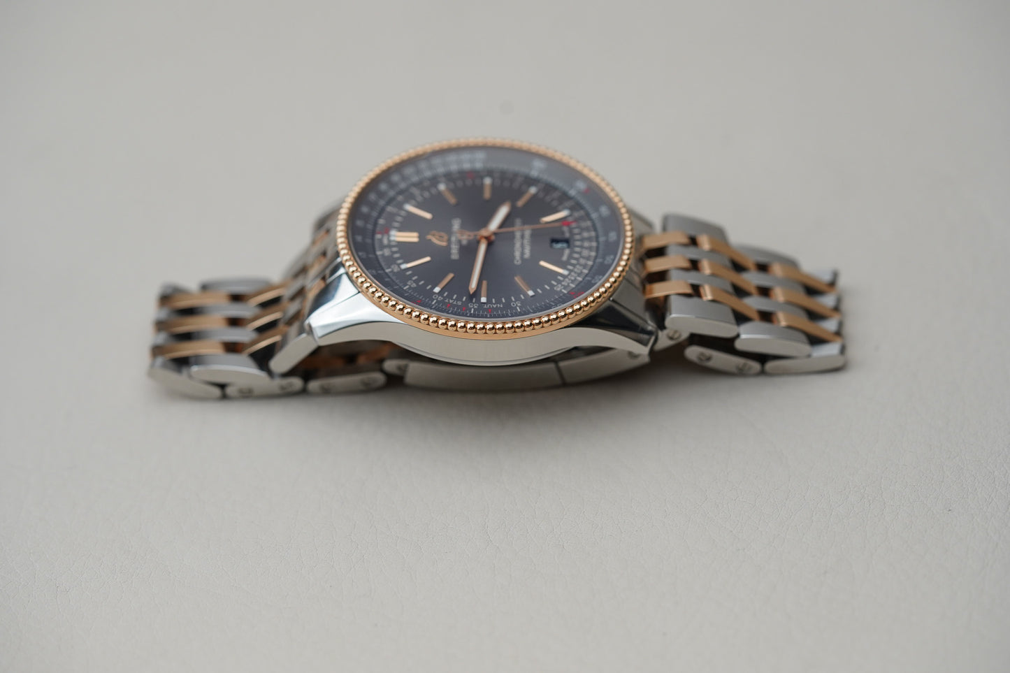 Breitling Navitimer 41 Two Tone U17326121M1U1