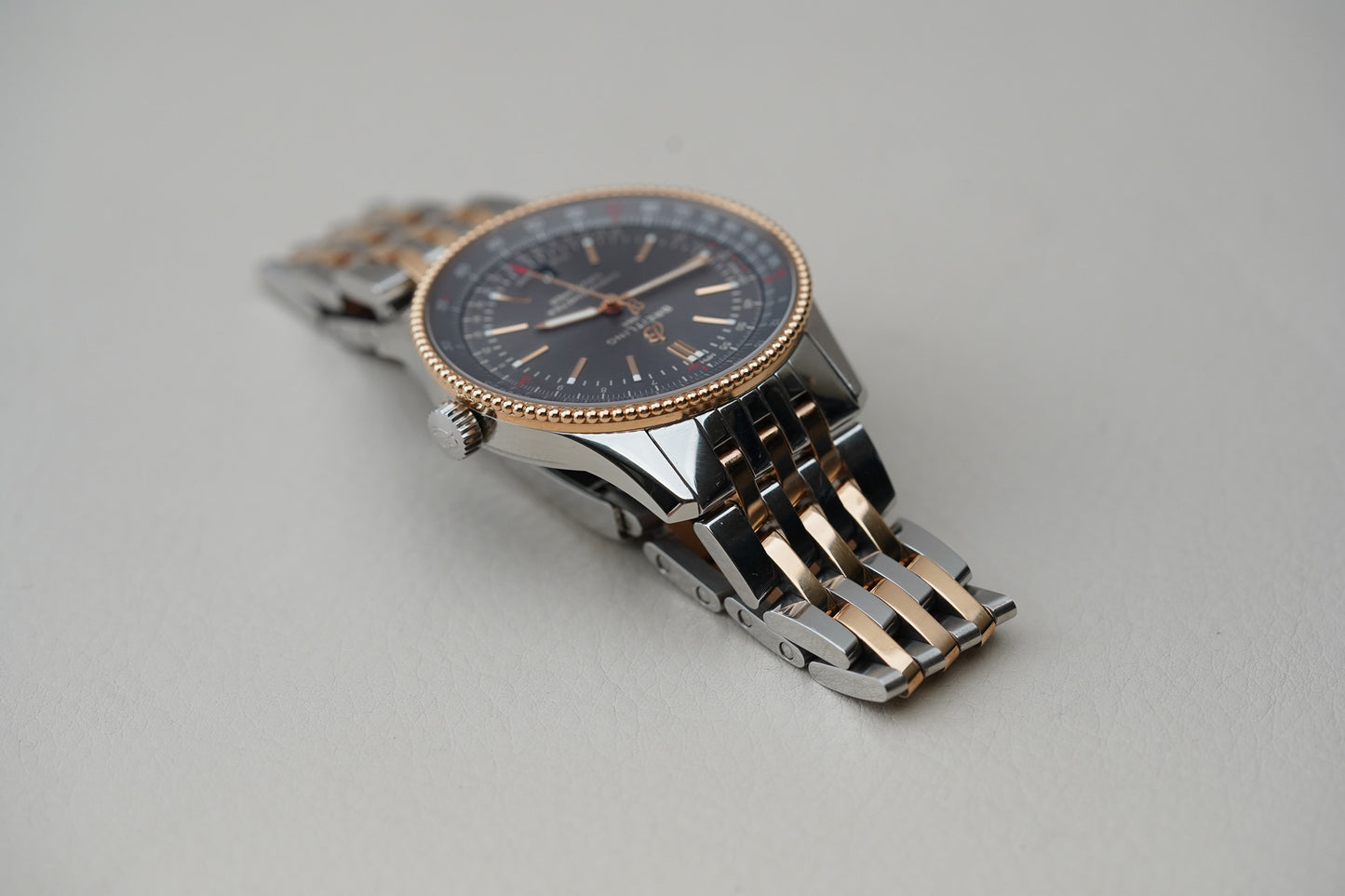 Breitling Navitimer 41 Two Tone U17326121M1U1