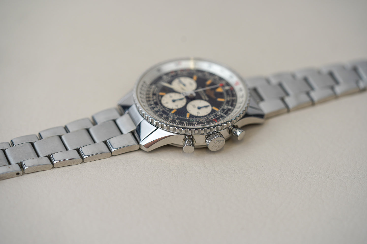 Breitling Navitimer A11022 “Japan Special”
