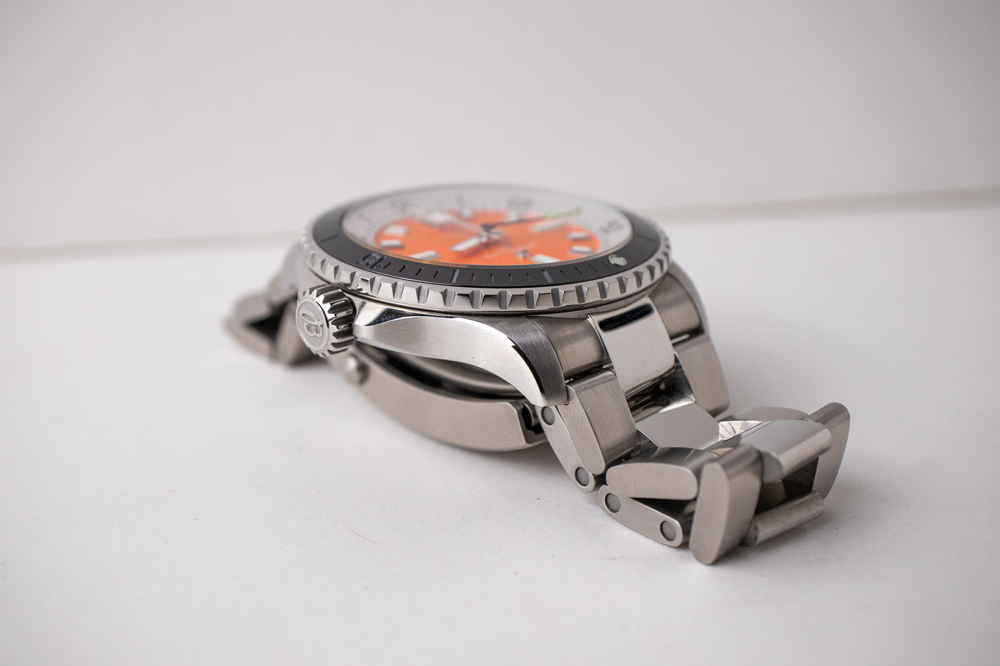 Breitling Superocean Kelly Slater A17375