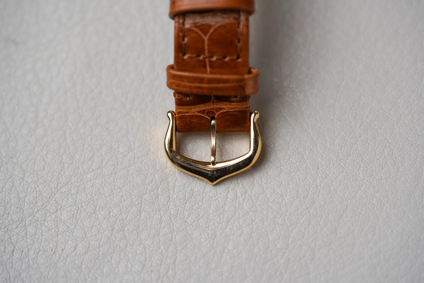 Cartier Tank Louis 18k WGTA0342
