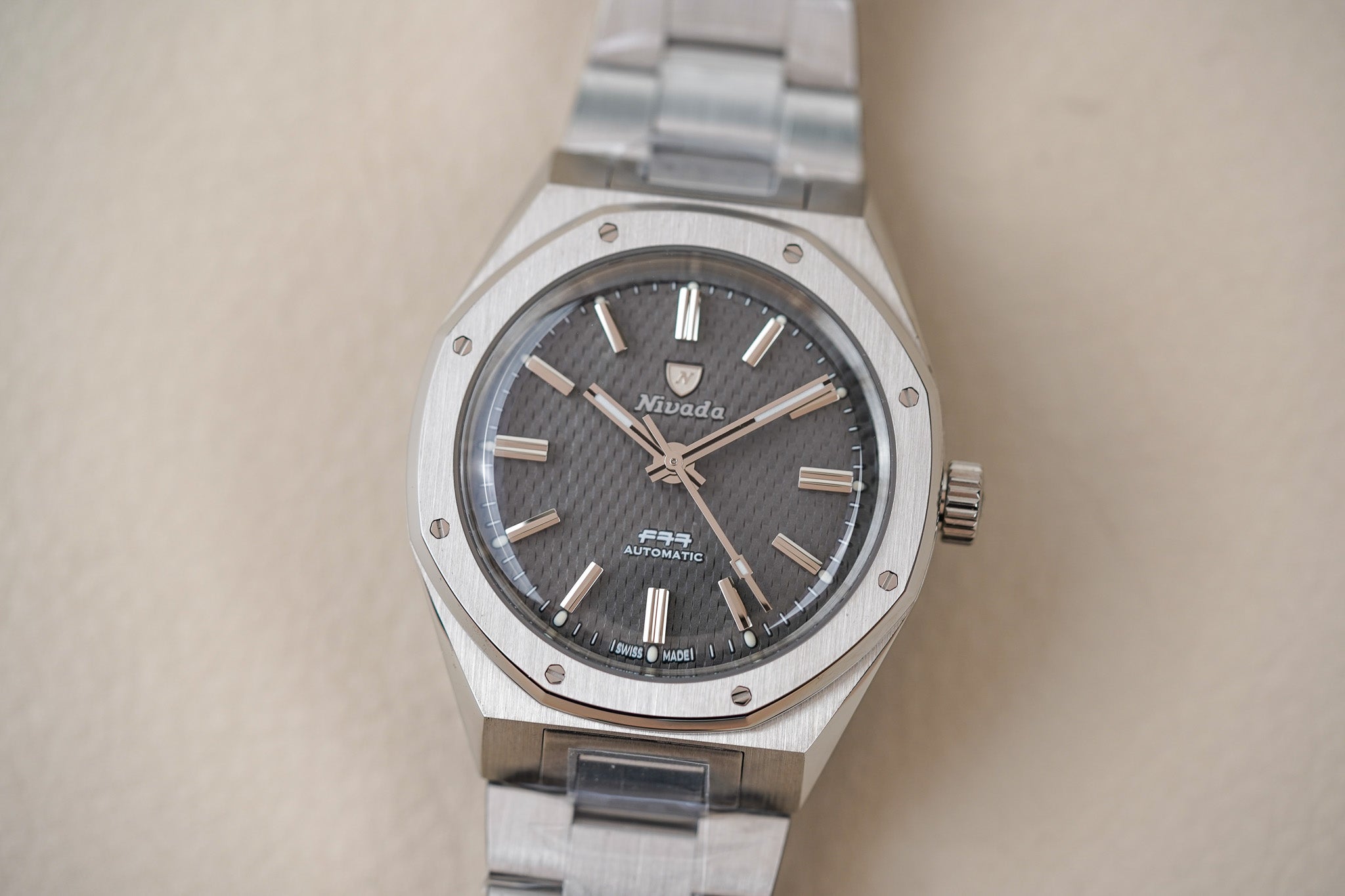 Nivada Grenchen F77 MK2 SST Grey Dial No Date 68044A77 – Belmont