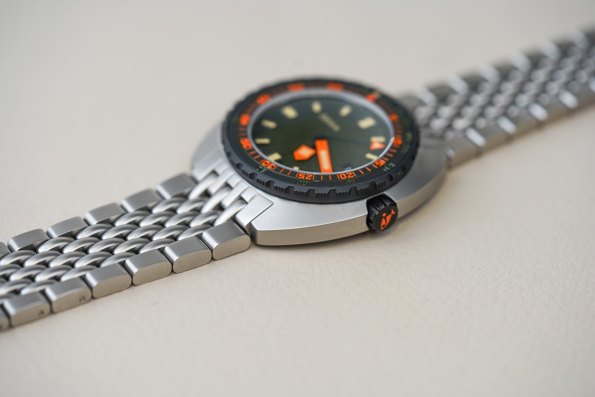 Belmont Watches X Doxa Sub 300 Beta 'Frogger' 830.10.101.10-SE10