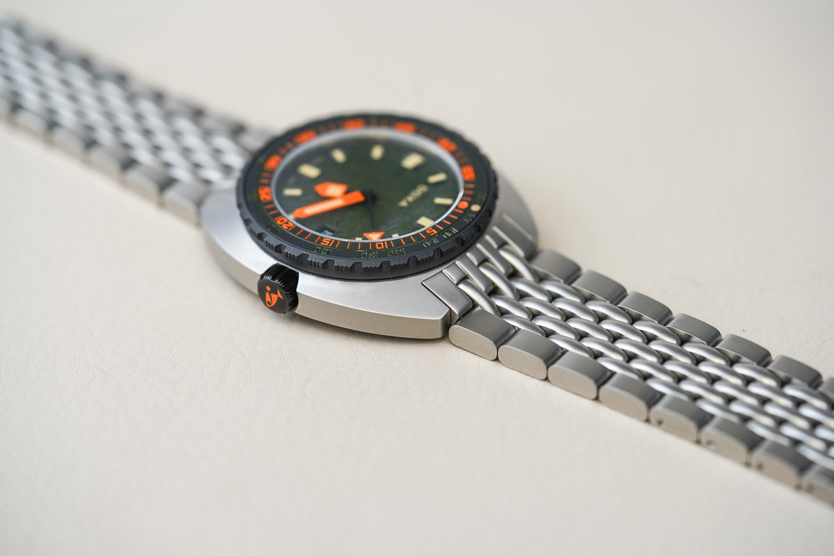 Belmont Watches X Doxa Sub 300 Beta 'Frogger' 830.10.101.10-SE10