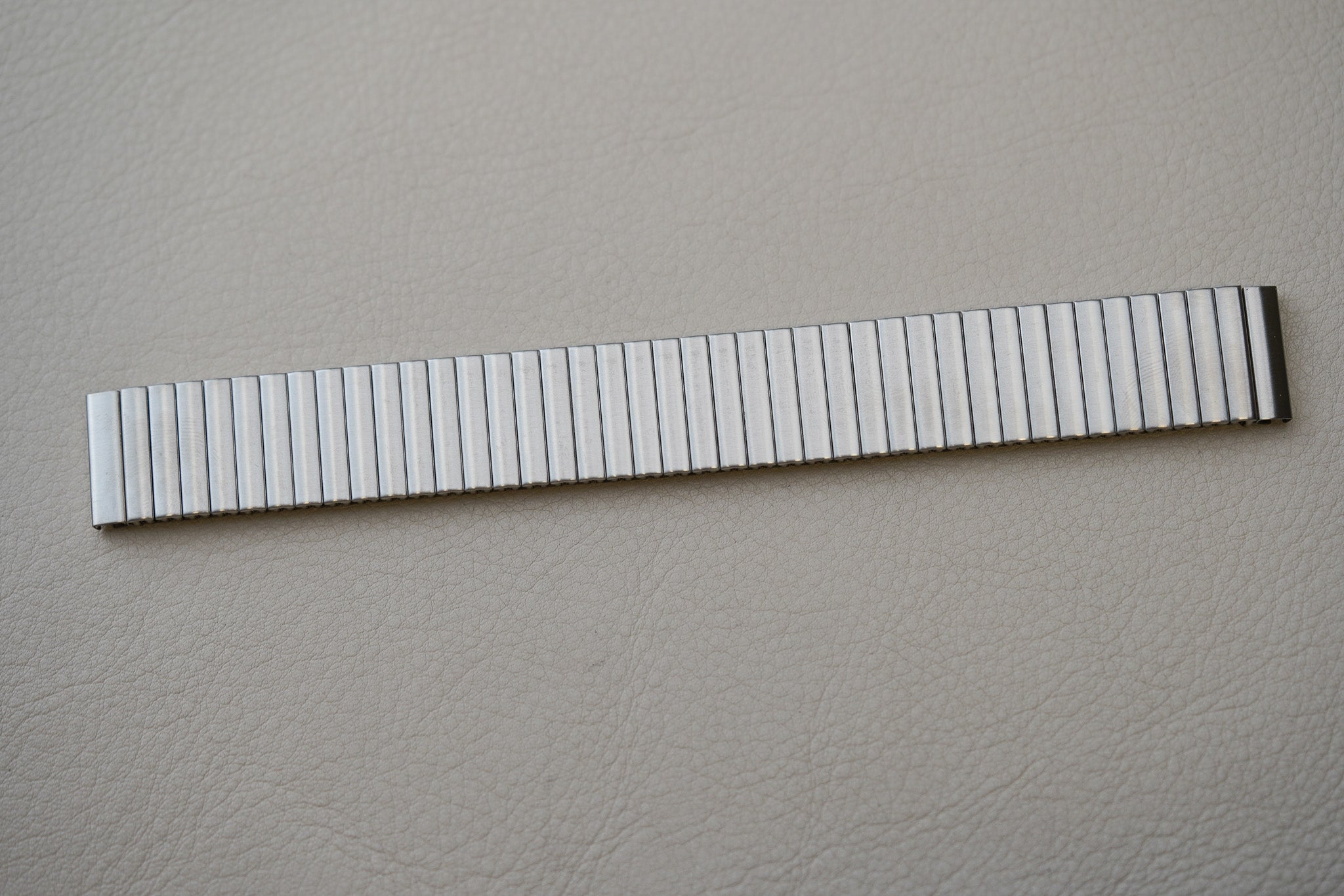 Airain Sous-Marine Re-Edition DNA Strand 524.437B