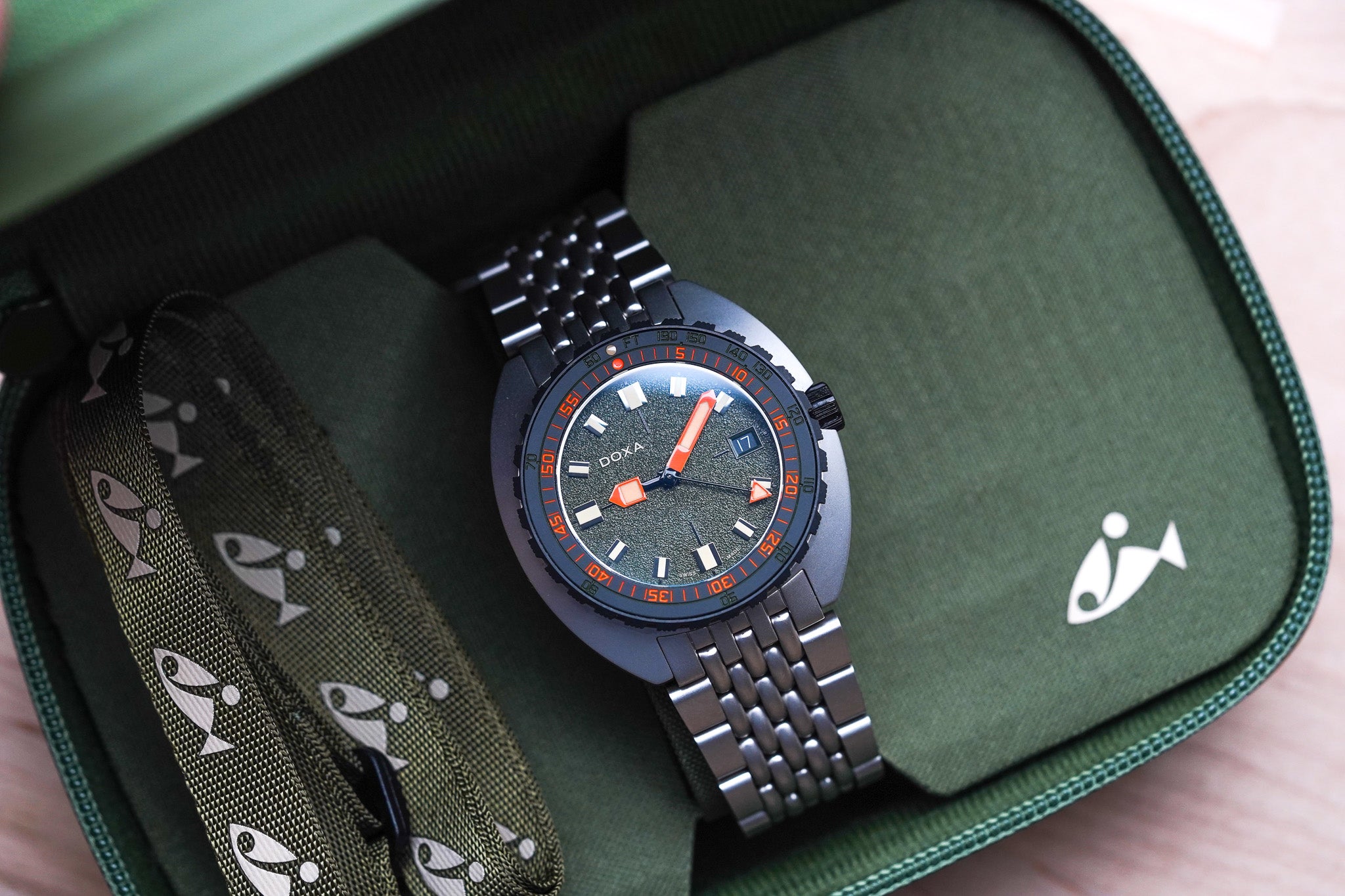 Belmont Watches X Doxa Sub 300 Beta 'Frogger' 830.10.101.10-SE10