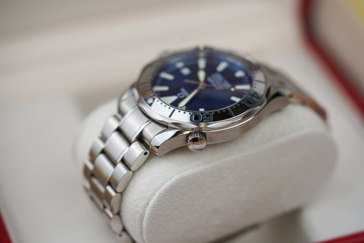 Omega Seamaster 'Electric Blue' 2255.80 41mm