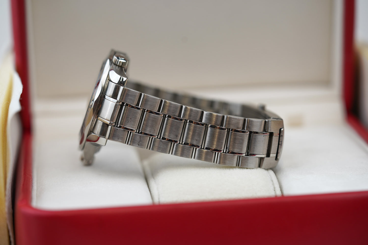 Omega Seamaster 'Electric Blue' 2255.80 41mm