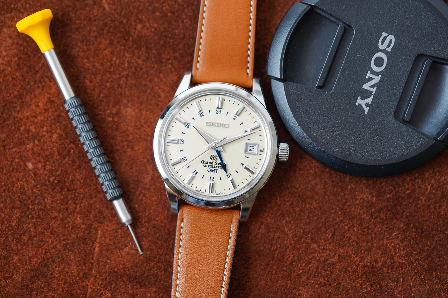 Grand Seiko Elegance GMT SBGM021
