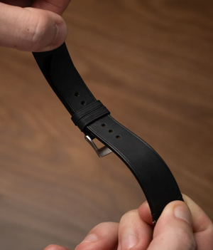 Delugs Black Crazy Horse Side-Stitch Strap