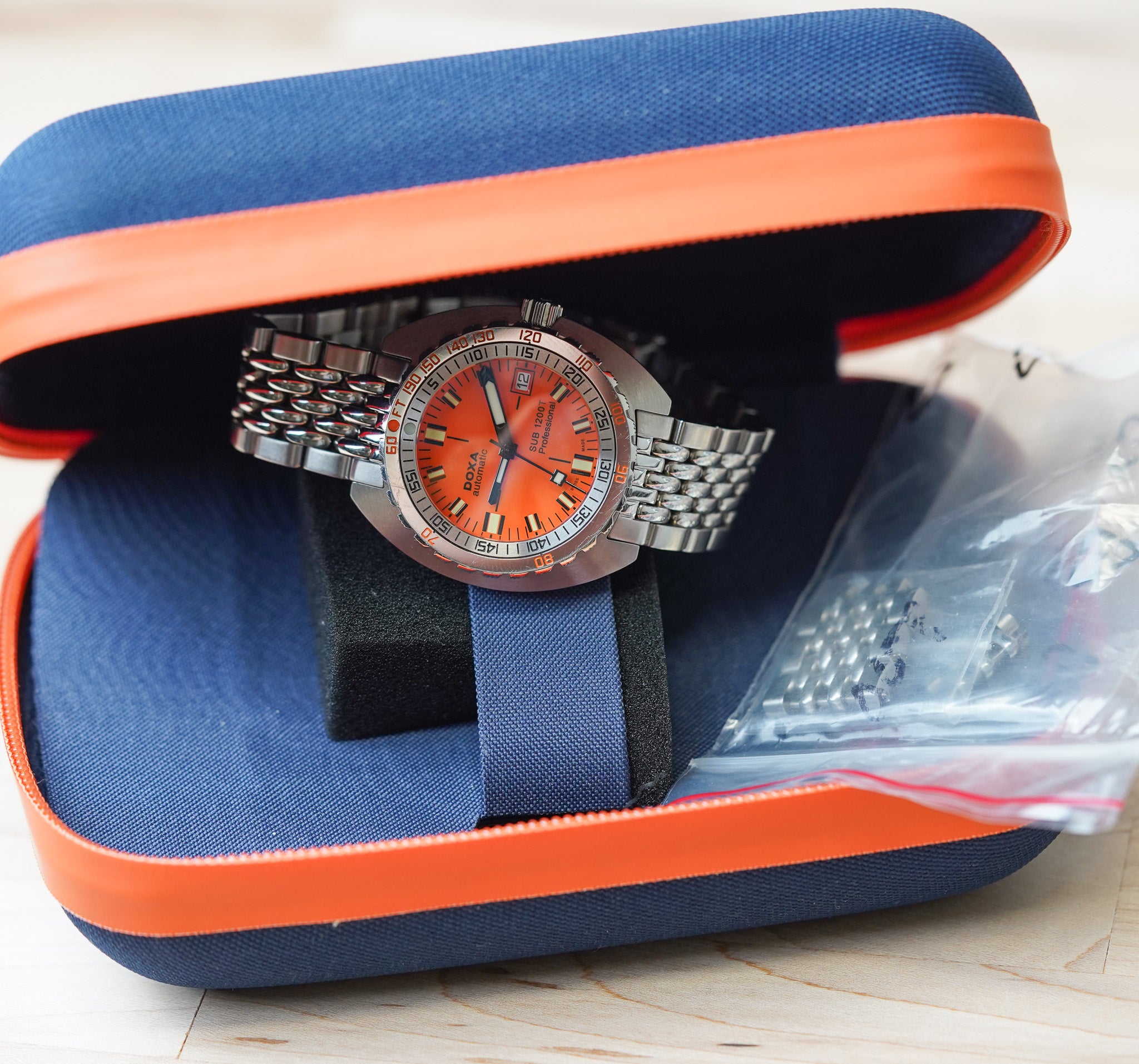 Doxa SUB 1200T Professional Limited Edition 872.10.351.10