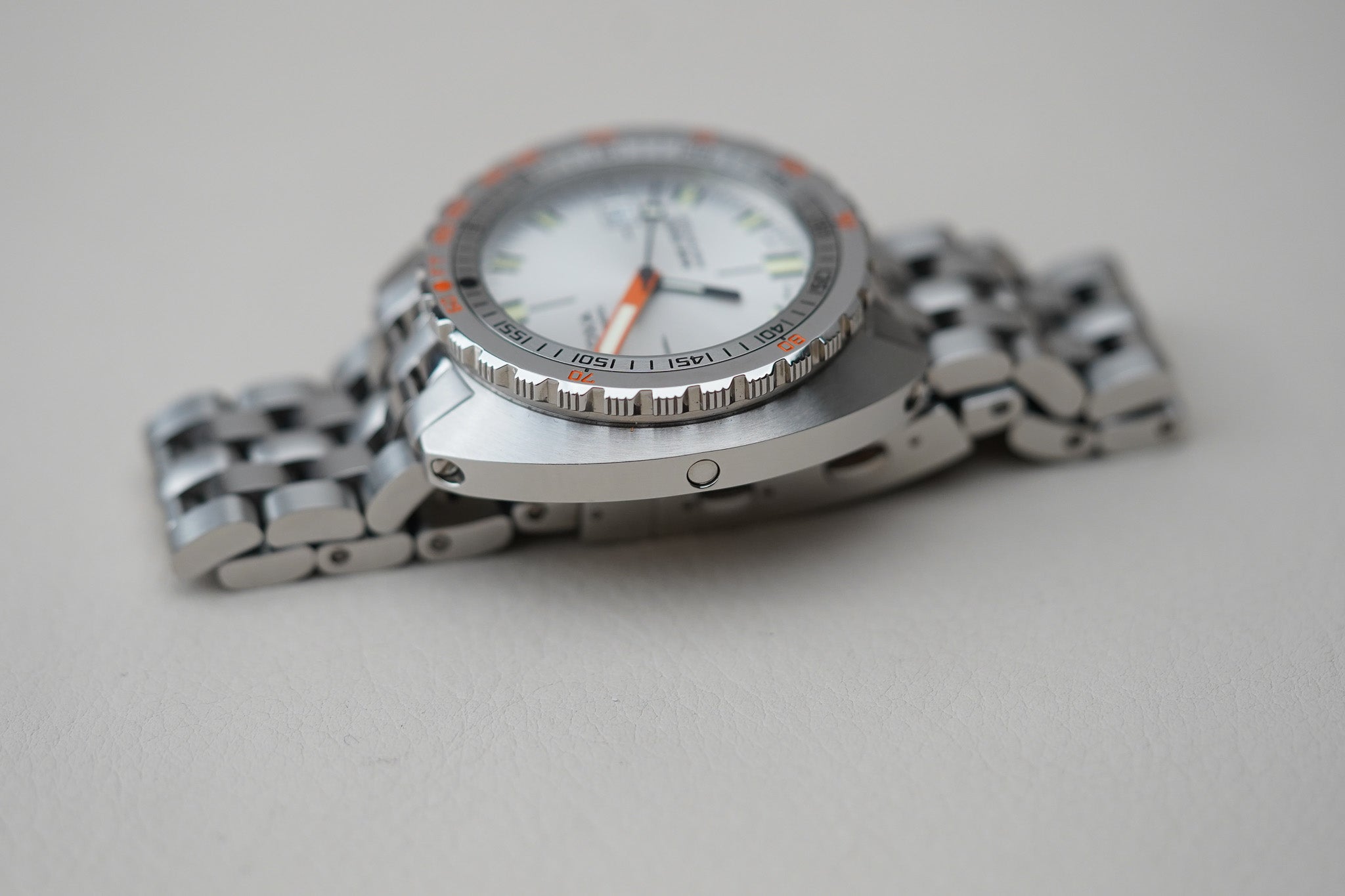 Doxa SUB 1500T Searambler 883.10.021.10