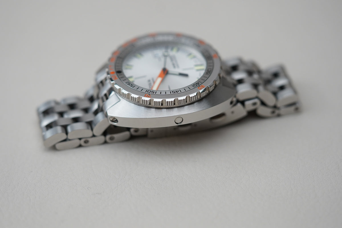 Doxa SUB 1500T Searambler 883.10.021.10