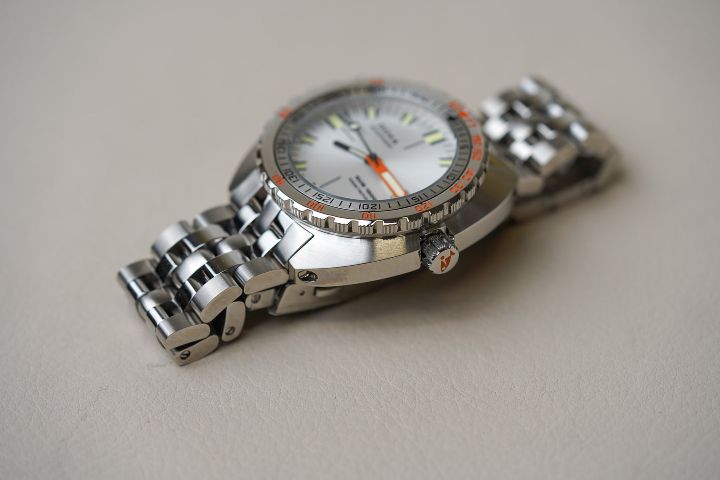 Doxa SUB 1500T Searambler 883.10.021.10