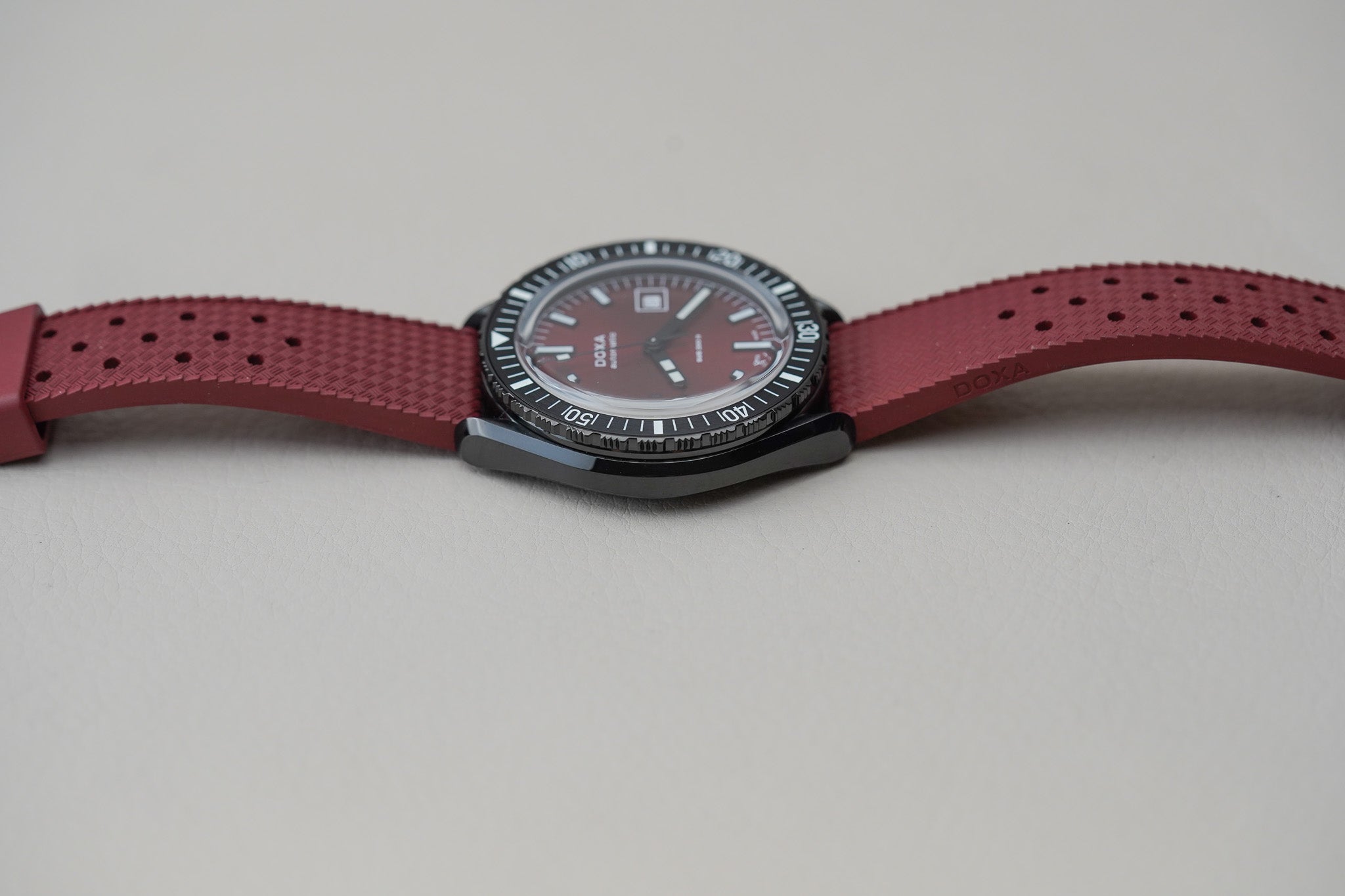 Doxa SUB 200 II Redcoral 795.70.161.22