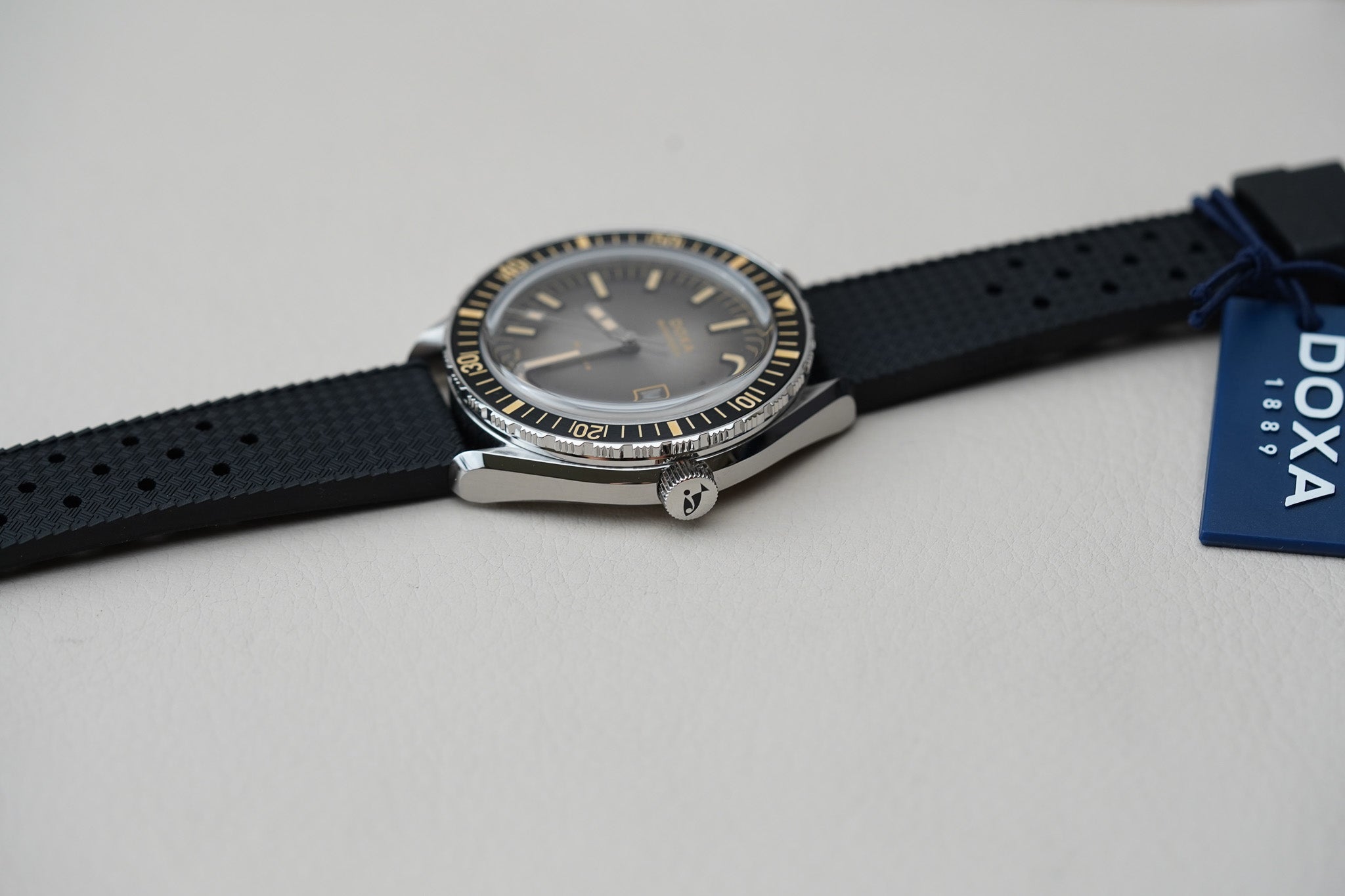 Doxa SUB 200 II Sharkhunter Vintage 795.10.101B.20 Black Insert