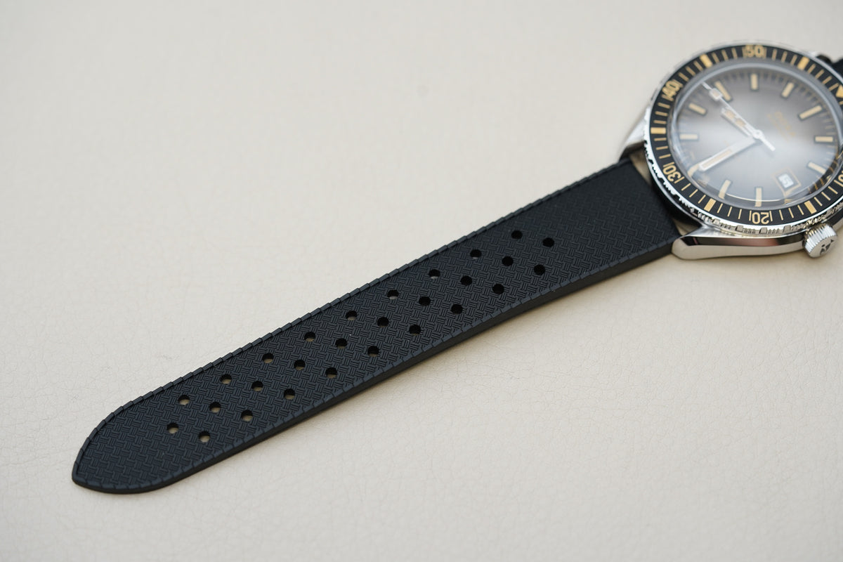 Doxa SUB 200 II Sharkhunter Vintage 795.10.101B.20 Black Insert