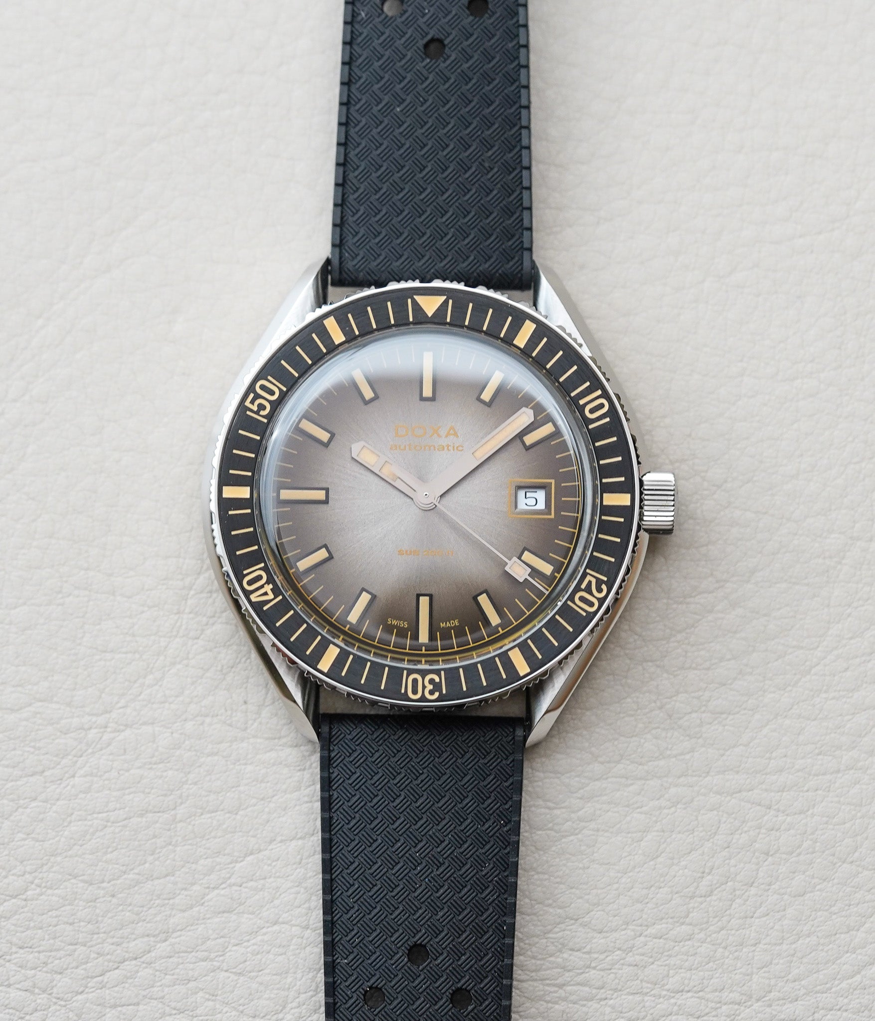 Doxa SUB 200 II Sharkhunter Vintage 795.10.101B.20 Black Insert