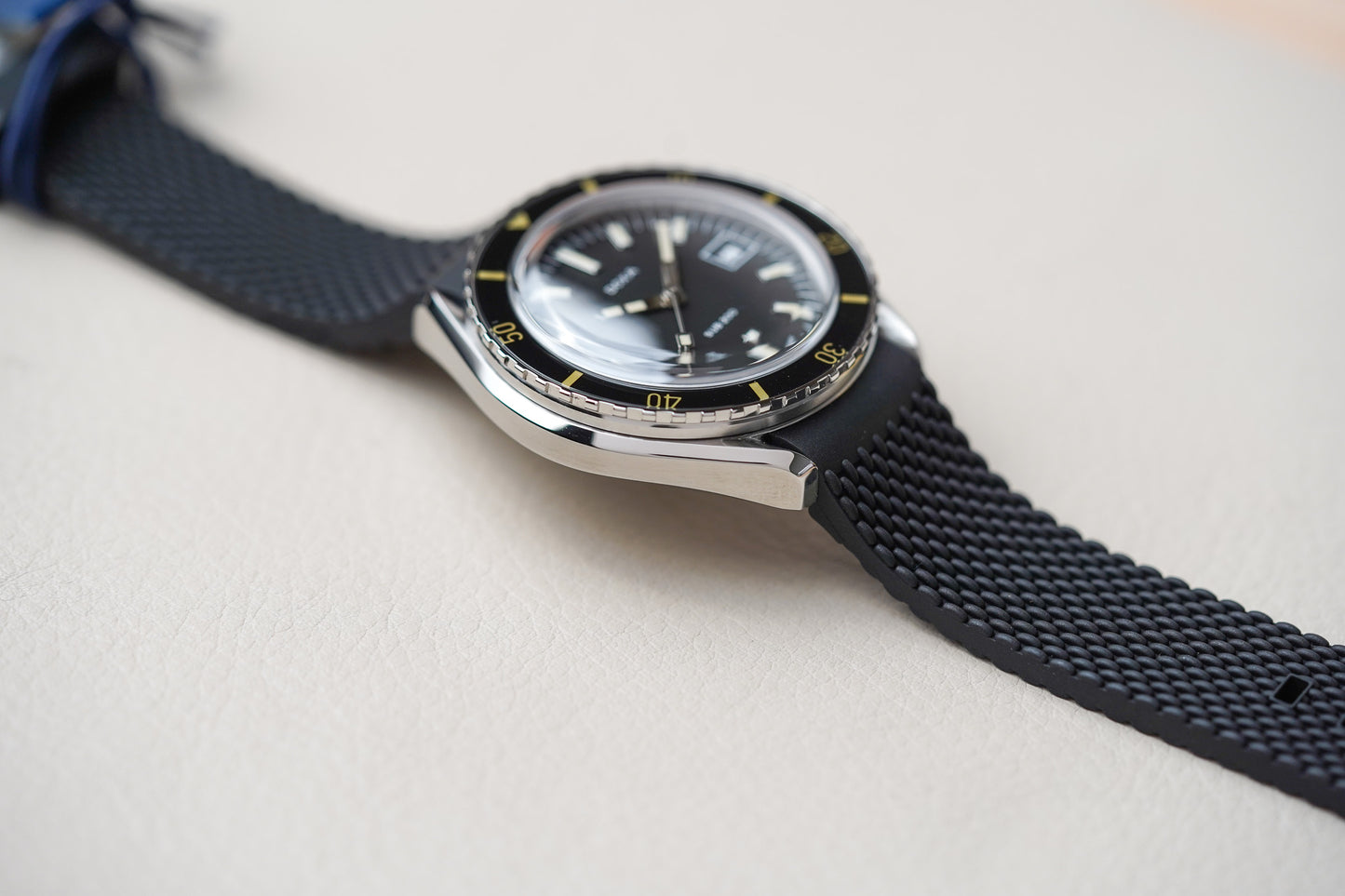 Doxa SUB 200 Sharkhunter Rubber 799.10.101.20