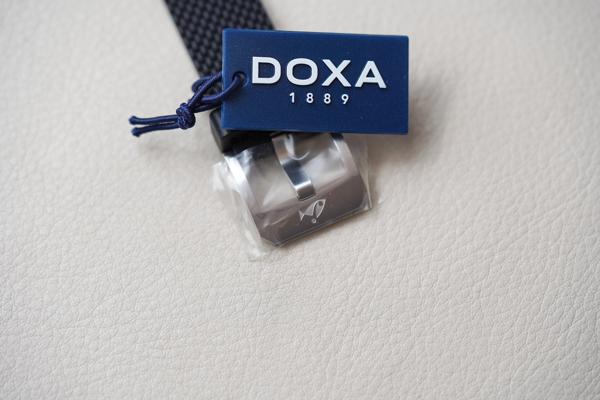 Doxa SUB 200 Sharkhunter Rubber 799.10.101.20