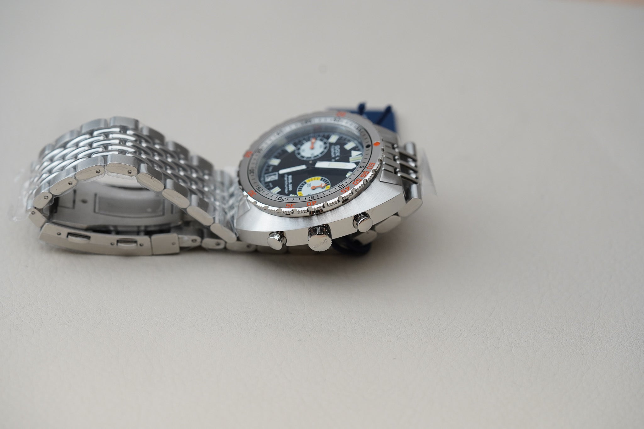 Doxa SUB 200 T.Graph II Sharkhunter 806.10.101.10