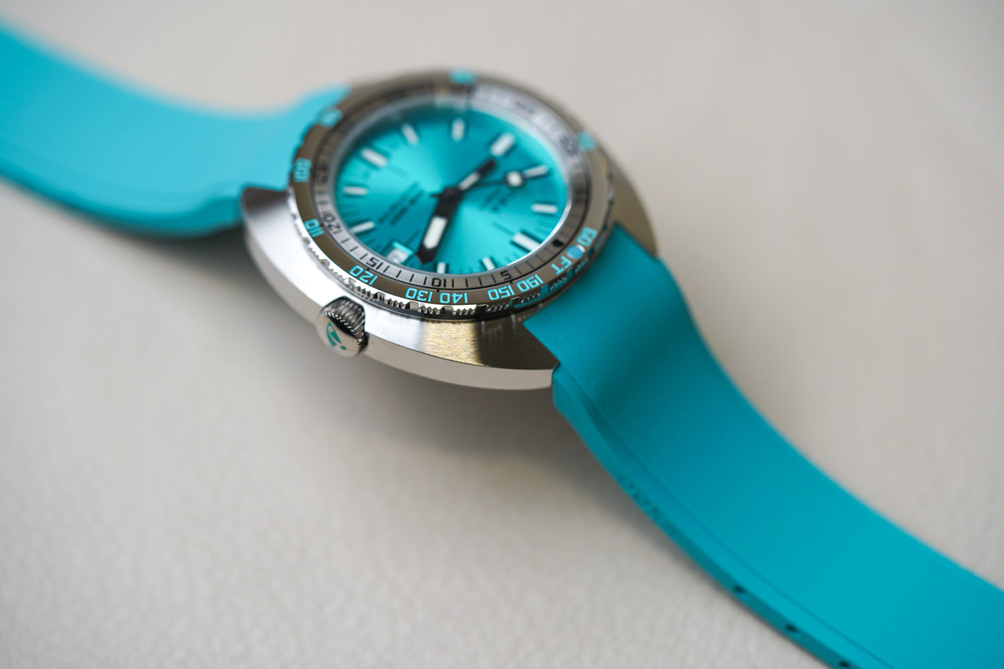 Doxa SUB 200T Aquamarine Sunray Rubber 804.10.241S.25