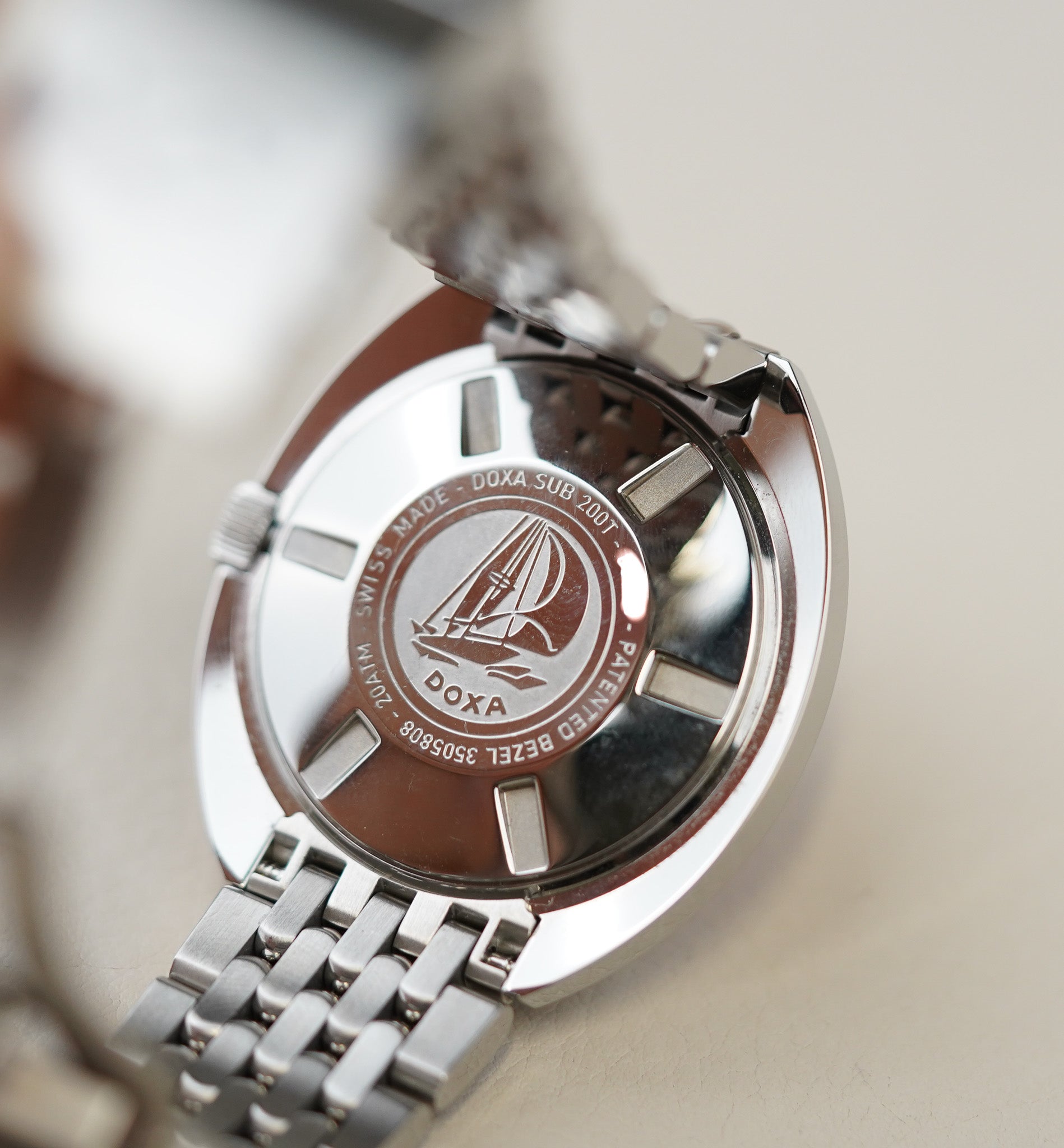 Doxa SUB 200T Professional Iconic 804.10.351.21