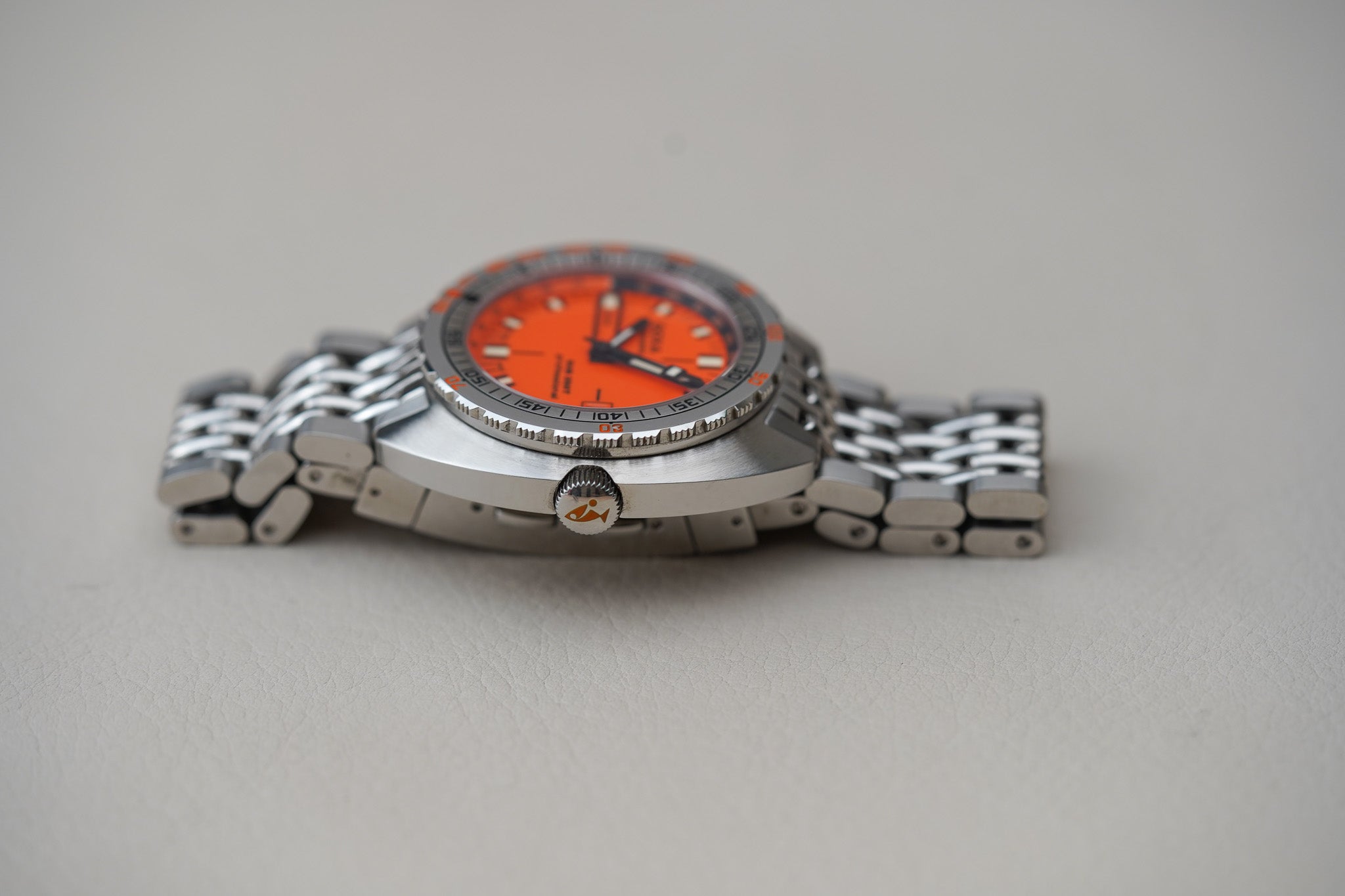 Doxa SUB 250T GMT Professional 855.10.351.10