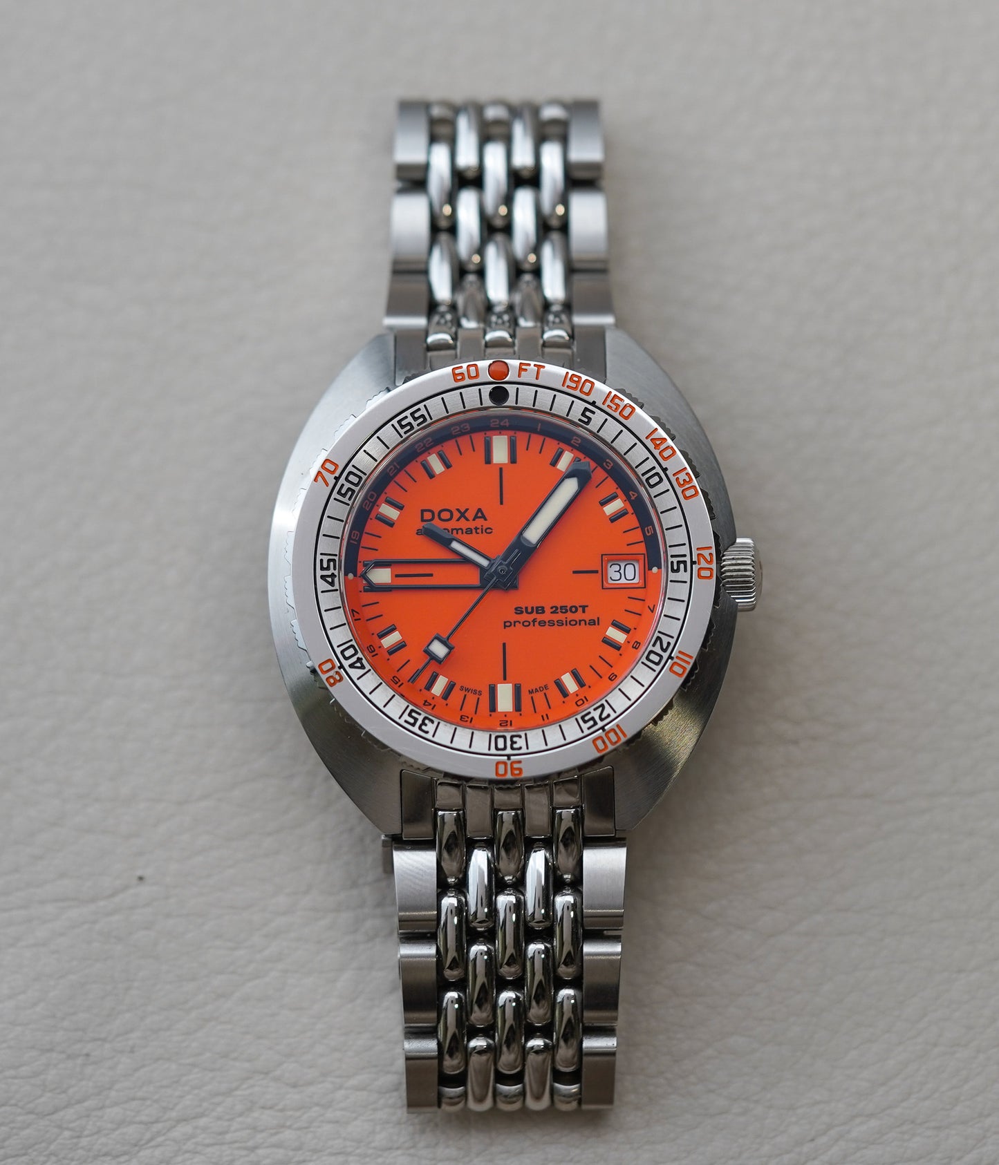 Doxa SUB 250T GMT Professional 855.10.351.10