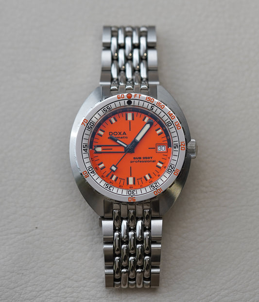 Doxa SUB 250T GMT Professional 855.10.351.10
