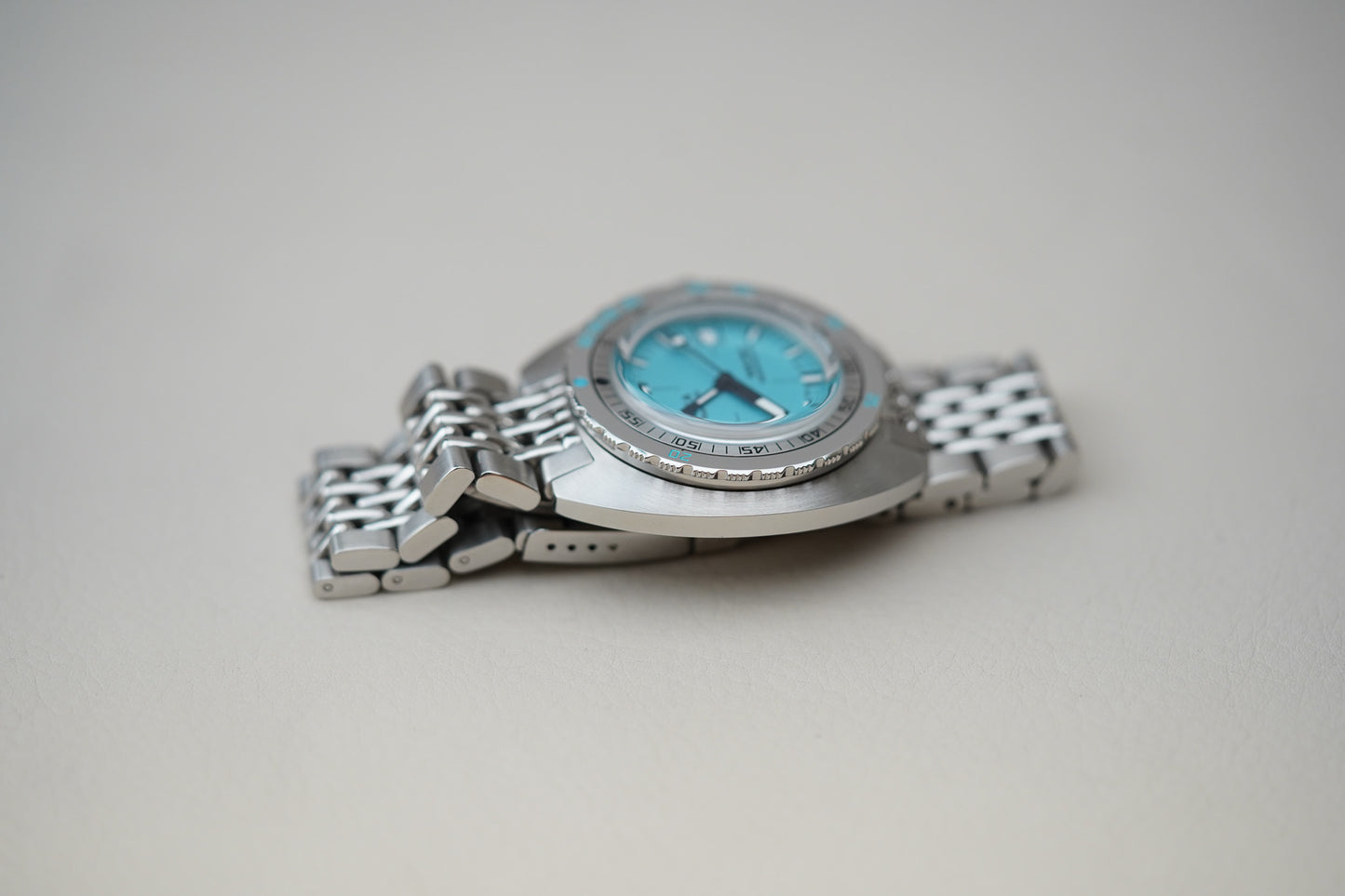 Doxa SUB 300 Aquamarine 821.10.241.10 BOR