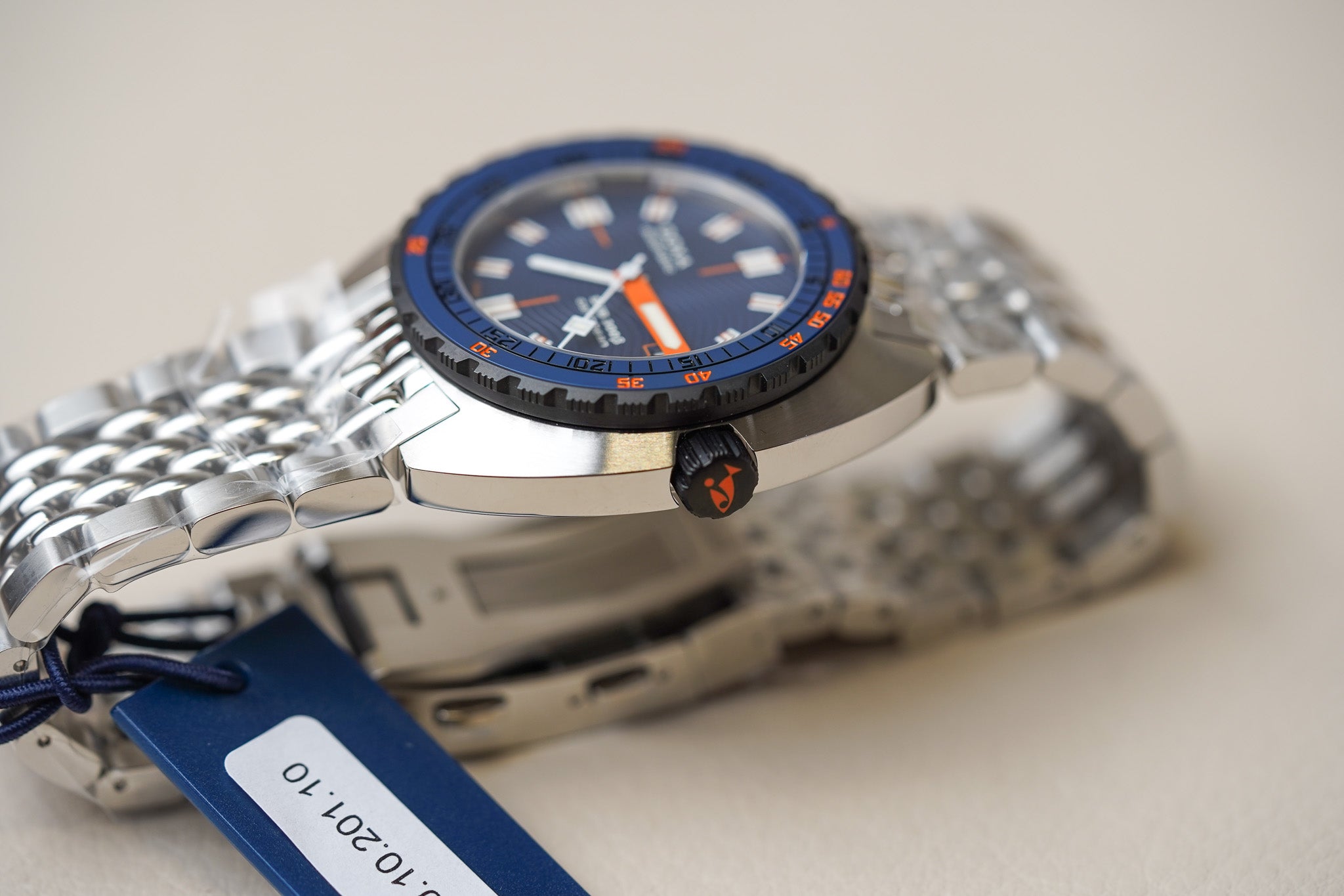 Doxa SUB 300 Beta Caribbean 830.10.201.10