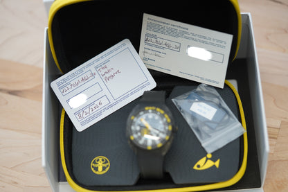 Doxa SUB 300 Carbon Aqua Lung US Divers Limited Edition Sharkhunter 822.70.101.AQL.20