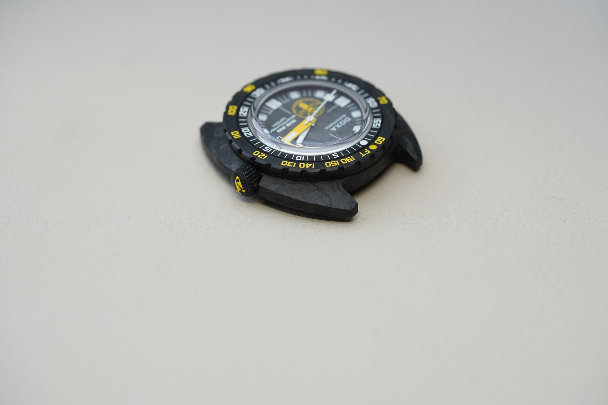 Doxa SUB 300 Carbon Aqua Lung US Divers Sharkhunter 822.70.101AQL.20 Limited