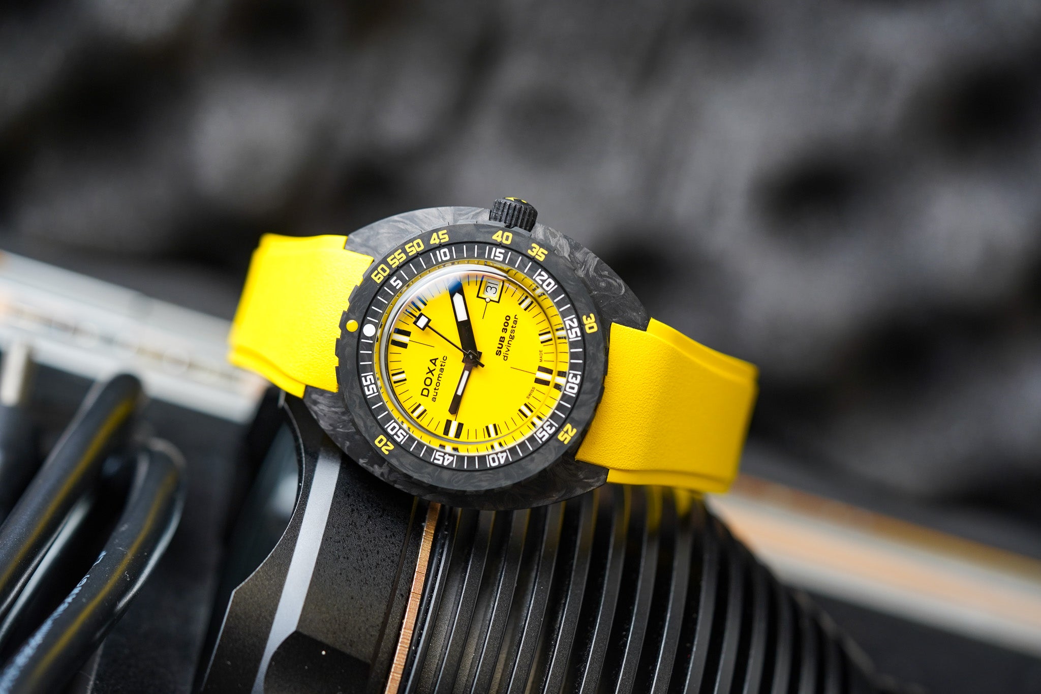 Doxa SUB 300 Carbon Divingstar 822.70.361.31