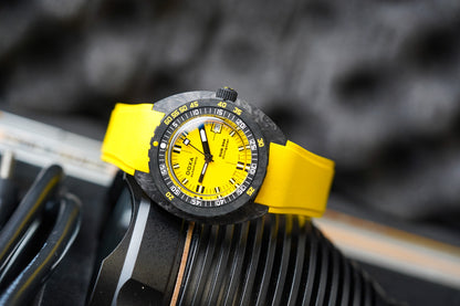Doxa SUB 300 Carbon Divingstar 822.70.361.31