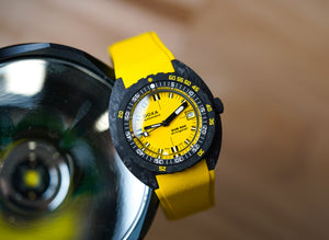 Doxa SUB 300 Carbon Divingstar 822.70.361.31