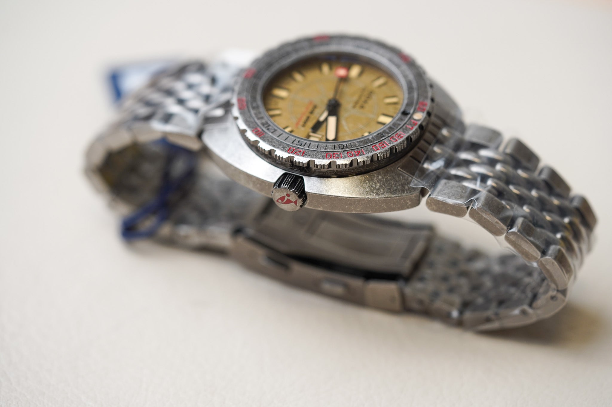 Doxa SUB 300T Clive Cussler 840.80.031.15
