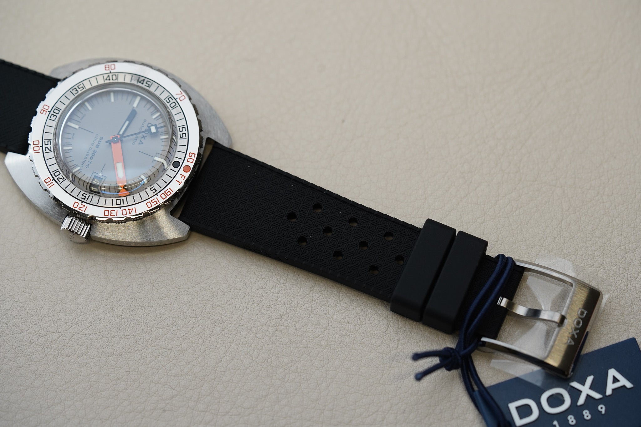 Doxa SUB 300 TI5 Clive Cussler Limited Edition 823.50.121.20-SE14