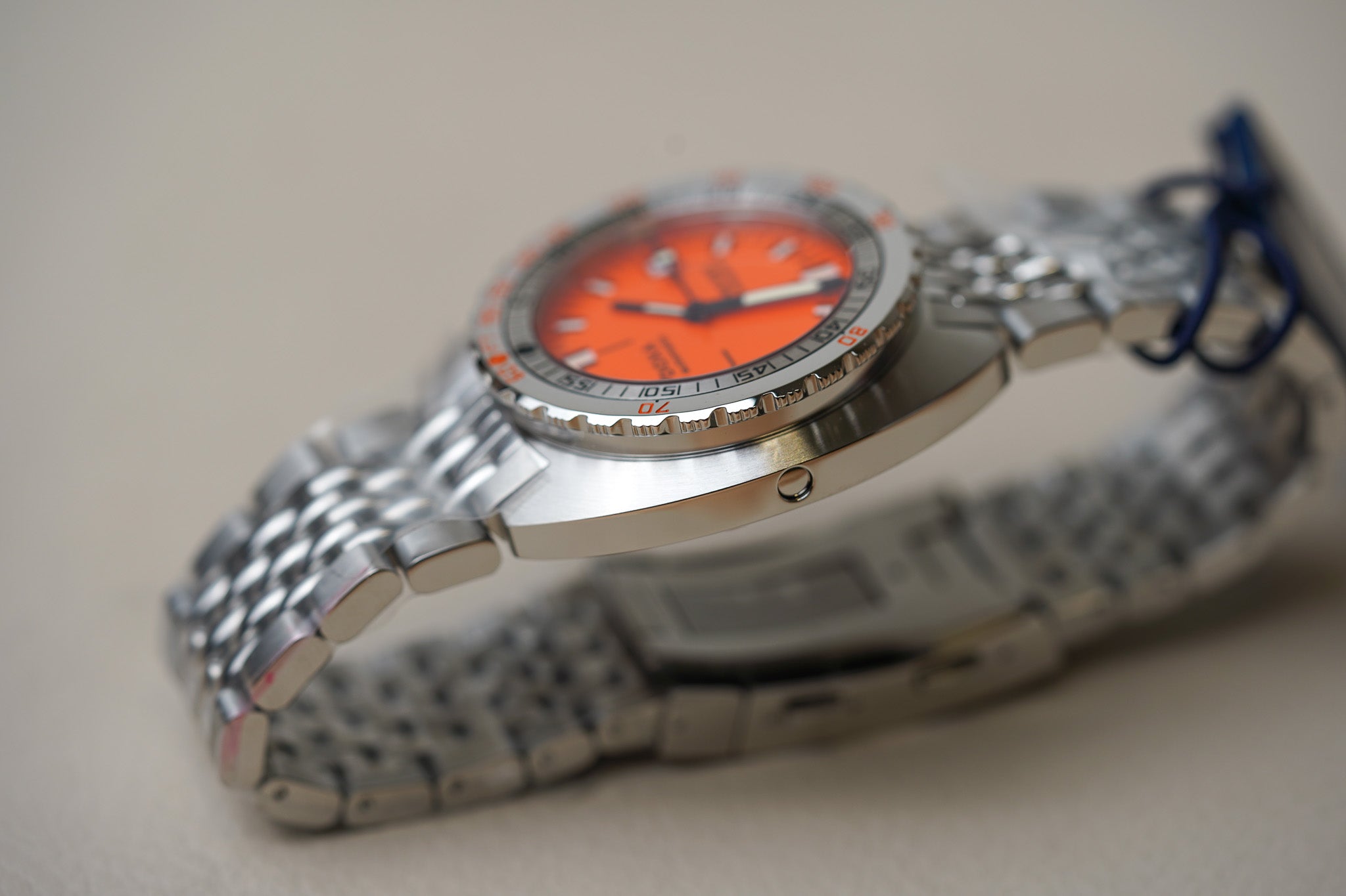 Doxa SUB 300T Professional 840.10.351.10